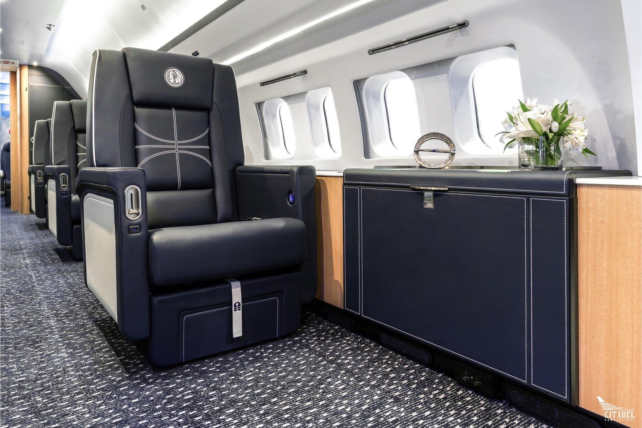 Commercial VIP Boeing 757 cabin completion interior